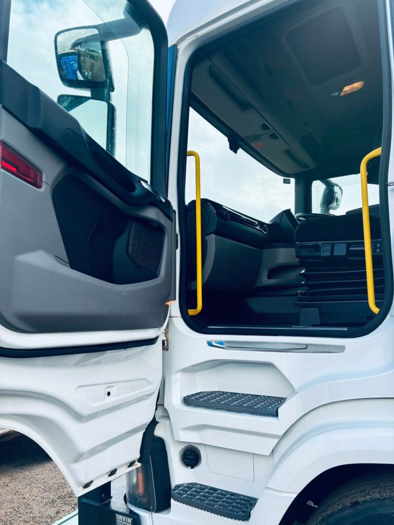 freshly ploished truck cabin detail service